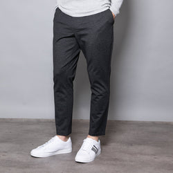 Ezrah Twill Jogger Trousers In Charcoal