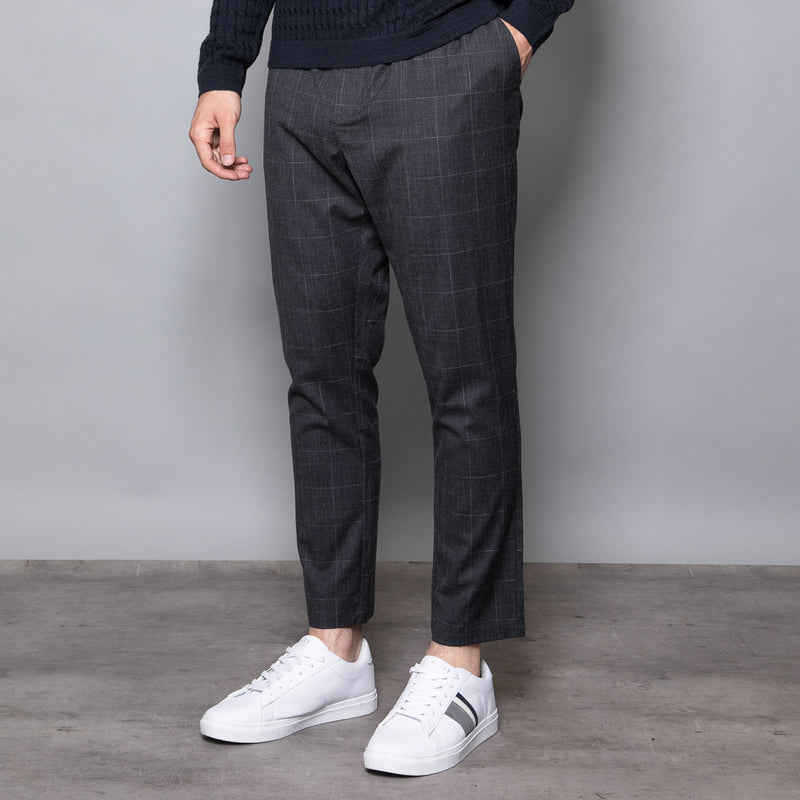 Kylar Smart Jogger Trousers In Grey Check